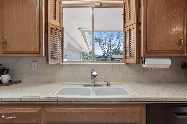 3149 Clairidge, Sacramento, CA 95821