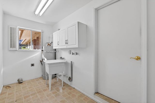 3149 Clairidge, Sacramento, CA 95821