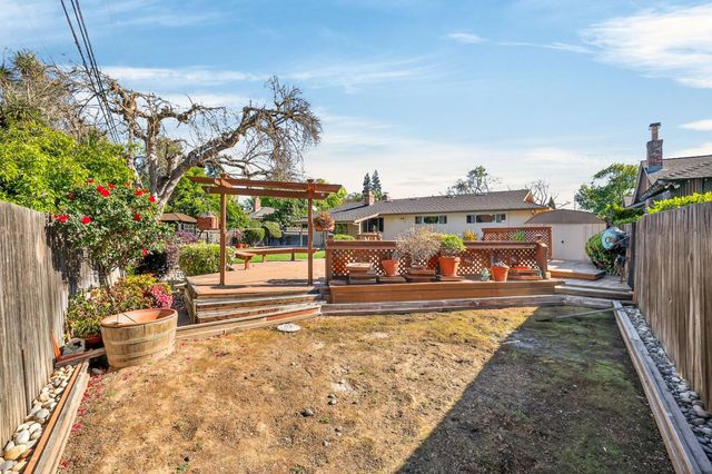 3149 Clairidge, Sacramento, CA 95821