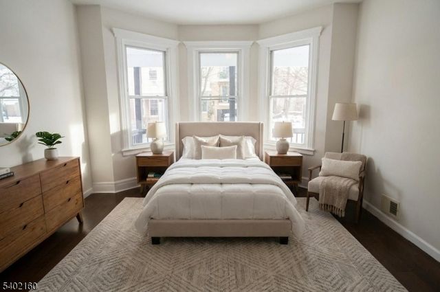 120 S 7Th St, Newark City, NJ 07107