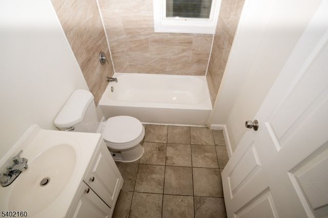 120 S 7Th St, Newark City, NJ 07107