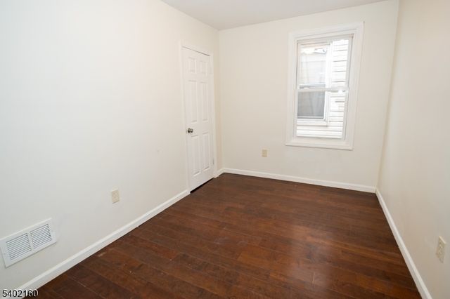 120 S 7Th St, Newark City, NJ 07107