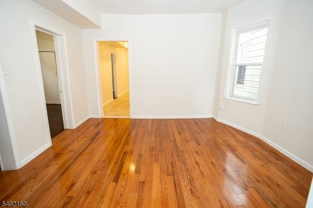 120 S 7Th St, Newark City, NJ 07107