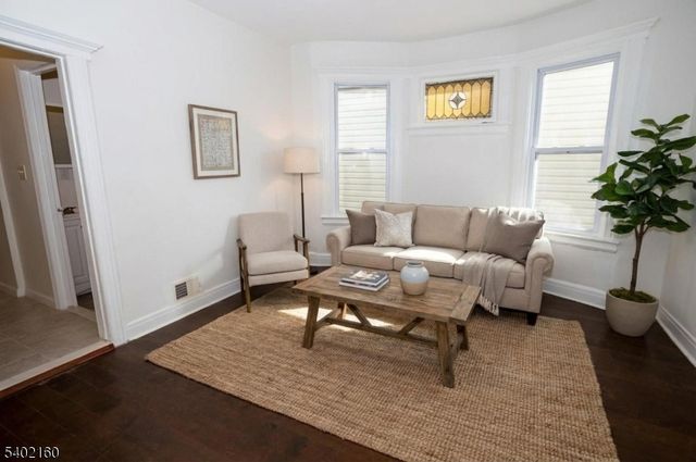 120 S 7Th St, Newark City, NJ 07107