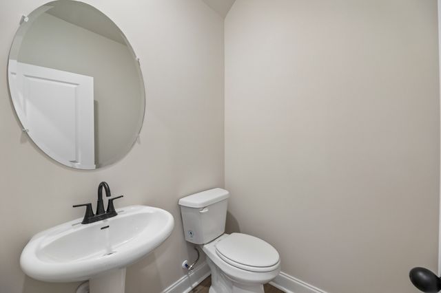 1083 Large Poppy Dr, La Vergne, TN 37086