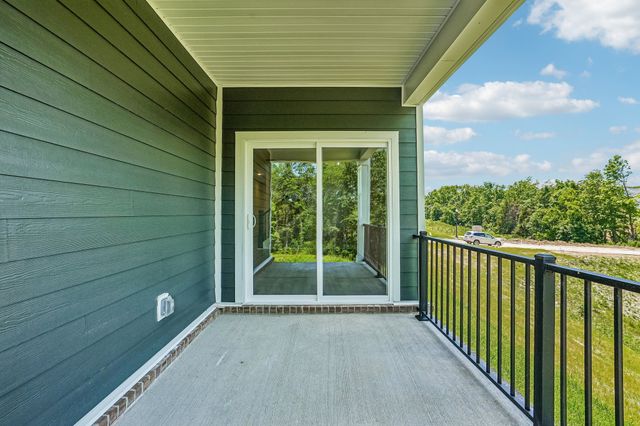 1083 Large Poppy Dr, La Vergne, TN 37086