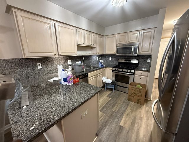 35128 Moravian Drive, Sterling Heights, MI 48312