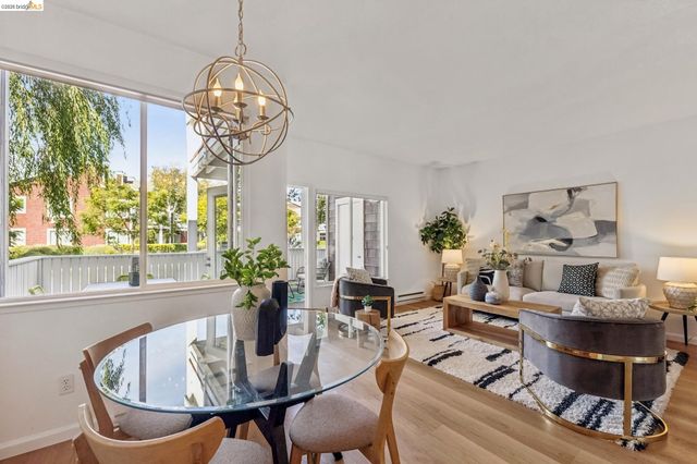 11 Bayside Ct, Richmond, CA 94804