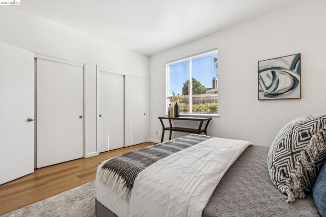 11 Bayside Ct, Richmond, CA 94804