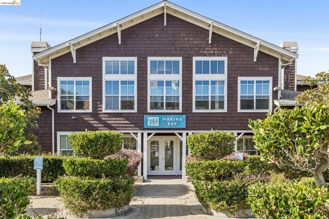 11 Bayside Ct, Richmond, CA 94804