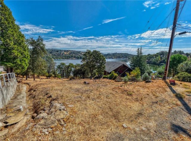 17200 Knollview, Hidden Valley Lake, CA 95467