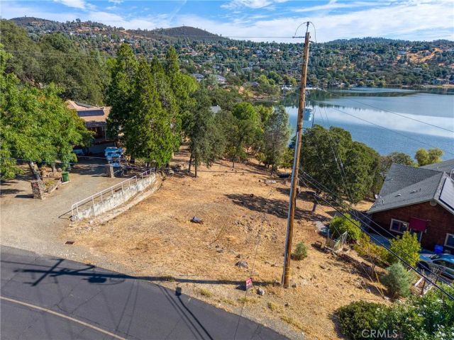 17200 Knollview, Hidden Valley Lake, CA 95467