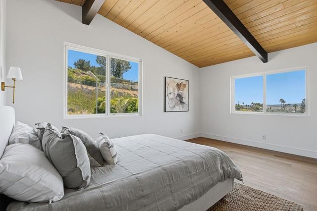 3855 Southview, San Diego, CA 92117
