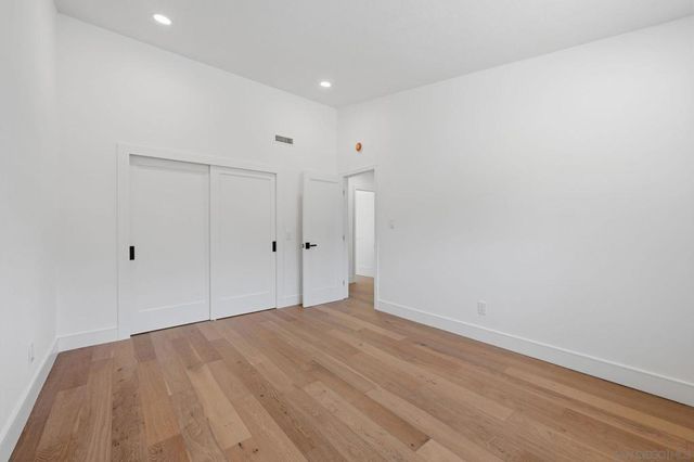3855 Southview, San Diego, CA 92117