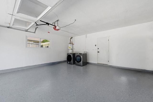 3855 Southview, San Diego, CA 92117