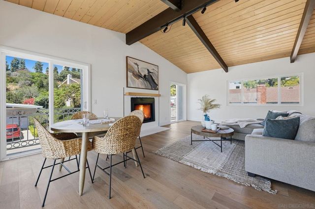 3855 Southview, San Diego, CA 92117