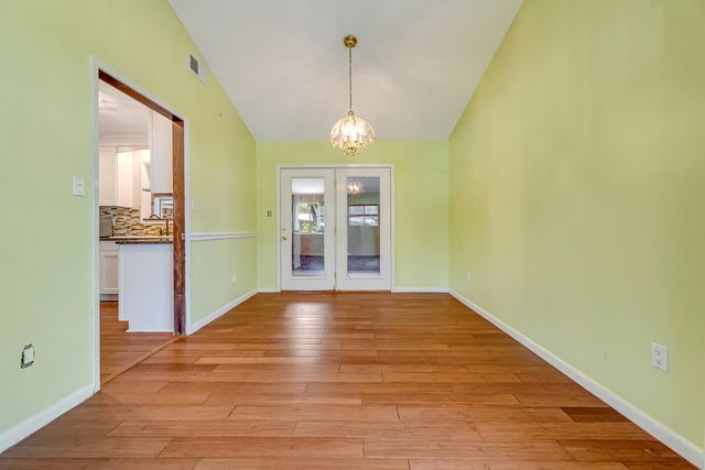 655 NE Merioneth Drive, Fort Walton Beach, FL 32547