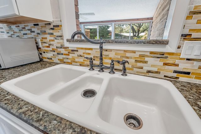 655 NE Merioneth Drive, Fort Walton Beach, FL 32547