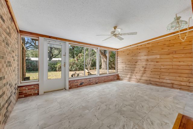 655 NE Merioneth Drive, Fort Walton Beach, FL 32547