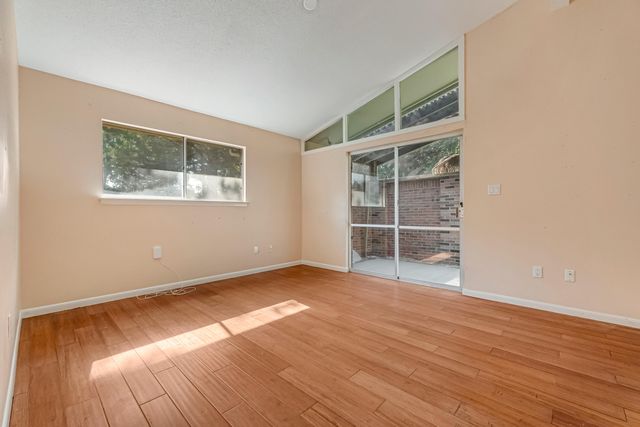 655 NE Merioneth Drive, Fort Walton Beach, FL 32547