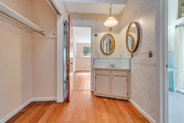 655 NE Merioneth Drive, Fort Walton Beach, FL 32547