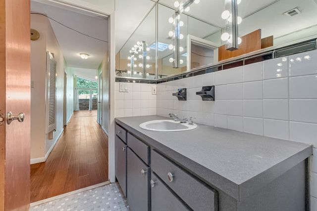 655 NE Merioneth Drive, Fort Walton Beach, FL 32547