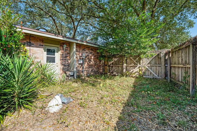 655 NE Merioneth Drive, Fort Walton Beach, FL 32547