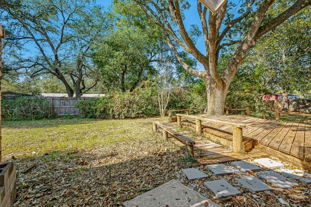 655 NE Merioneth Drive, Fort Walton Beach, FL 32547