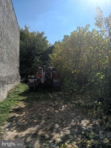 5416 RIDGEWOOD ST, Philadelphia, PA 19143