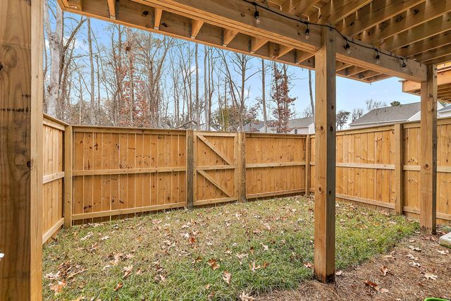 2011 Quiet Ibis Road, Hanahan, SC 29410