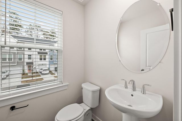 2011 Quiet Ibis Road, Hanahan, SC 29410