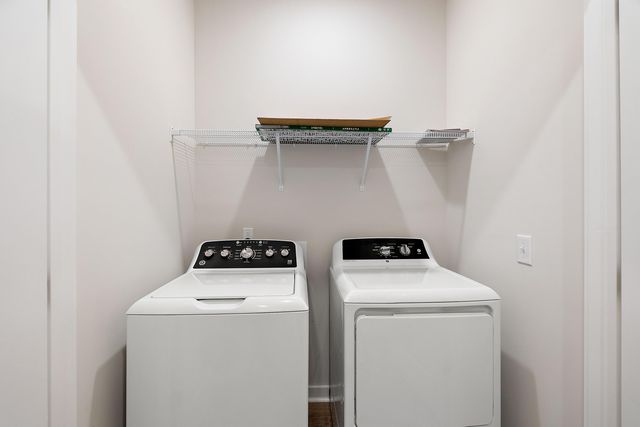 2011 Quiet Ibis Road, Hanahan, SC 29410