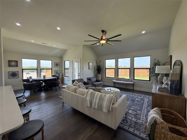 201 Reliance Road, Godley, TX 76044
