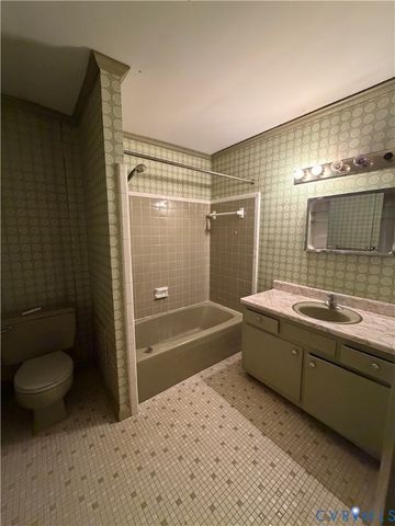 1122 Glidewell Rd, Richmond, VA 23227