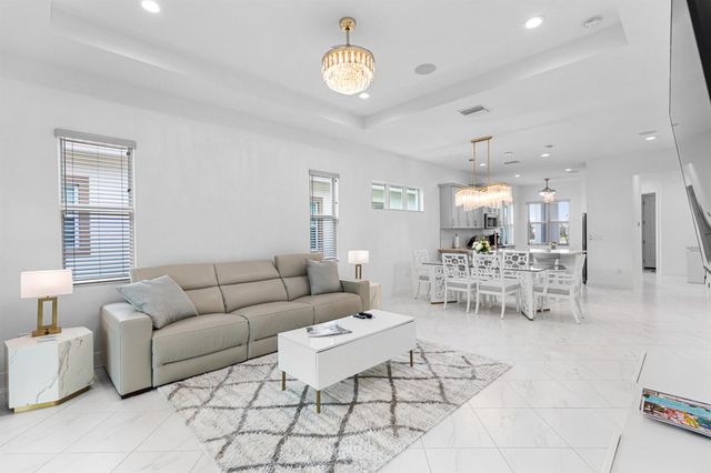 11587 SW Visconti Way, Port St. Lucie, FL 34986