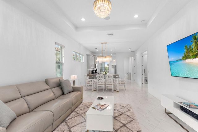 11587 SW Visconti Way, Port St. Lucie, FL 34986