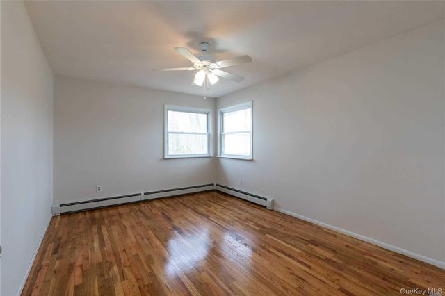 5 Ashland Street, Mount Sinai, NY 11766