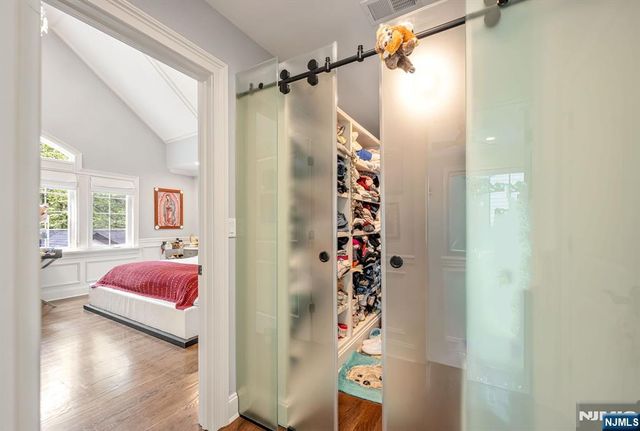 52 Bliss Avenue, Tenafly, NJ 07670