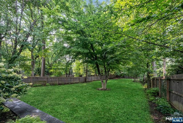 52 Bliss Avenue, Tenafly, NJ 07670