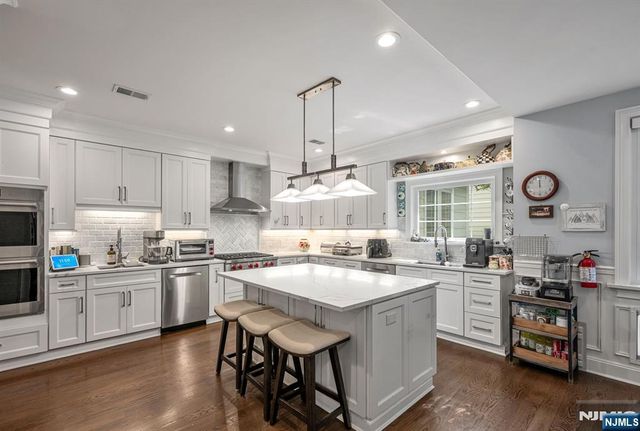 52 Bliss Avenue, Tenafly, NJ 07670