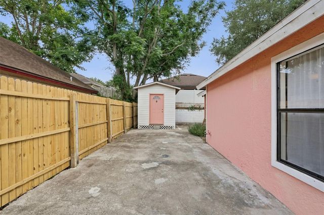 596 SWALLOW COURT, Apopka, FL 32712