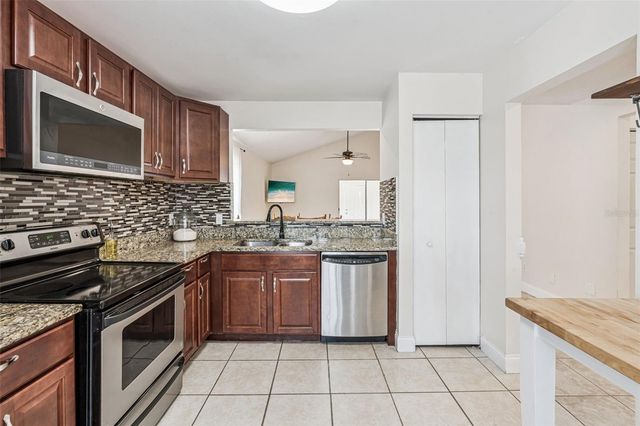 596 SWALLOW COURT, Apopka, FL 32712