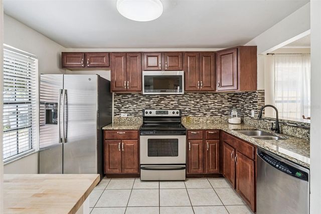 596 SWALLOW COURT, Apopka, FL 32712