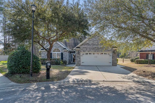 1019 Hillsdale Dr., Little River, SC 29566