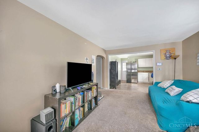 2030 Emerson Avenue, Cincinnati, OH 45239