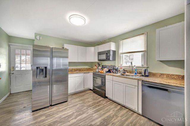 2030 Emerson Avenue, Cincinnati, OH 45239