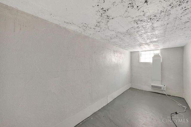 2030 Emerson Avenue, Cincinnati, OH 45239