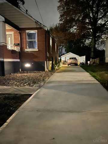 2030 Emerson Avenue, Cincinnati, OH 45239