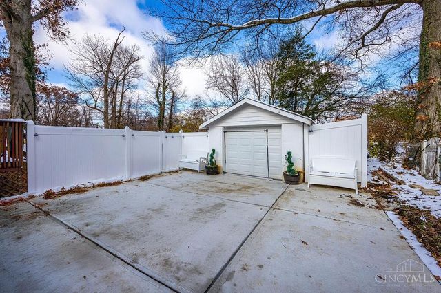 2030 Emerson Avenue, Cincinnati, OH 45239