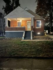 2030 Emerson Avenue, Cincinnati, OH 45239